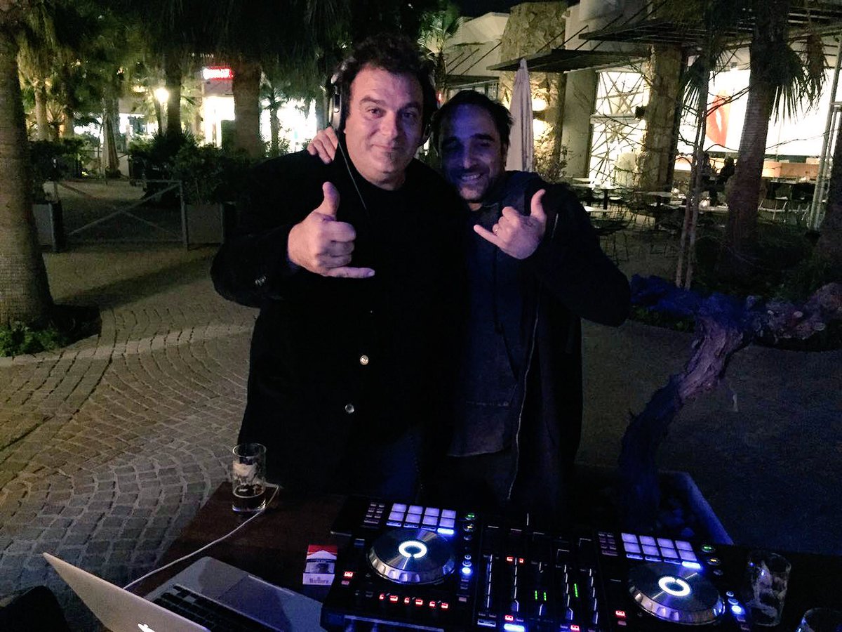 Cuando te sentís amigo de toda la vida <a href="/BrianBava/">BlacKito</a> negro lindo ! Gracias <a href="/sarapuradjs/">@sarapura</a>