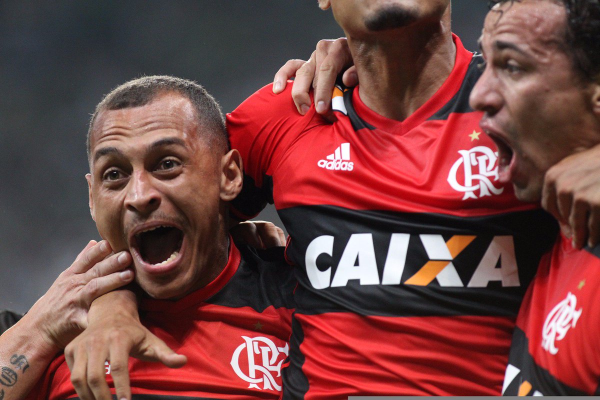 Flamengo's tweet photo. Alan Patrick entrou em campo no segundo tempo e, no primeiro toque na bola, abriu o placar #VamosFlamengo https://t.co/jfbUAt20wL