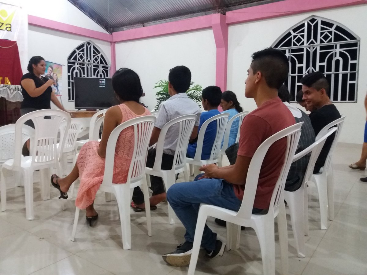 Merlingcr's tweet photo. Los jóvenes son parte de #LaGranConquista #JaenC a Dios sea la gloria #MPN https://t.co/s6J2QQdifx