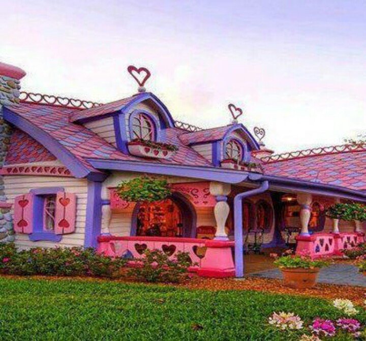 Althea288's tweet photo. Future House And Car .. 
#FutureHellokittyhouse https://t.co/qukBBnfd5i