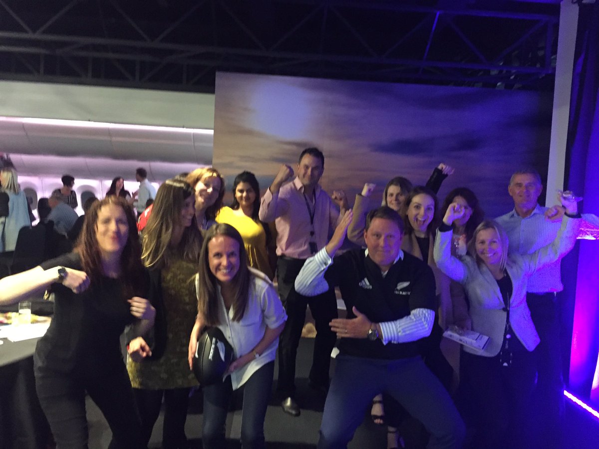 #startofalegacy 🤗✈️ @AntHallNZ <a href="/MarcFiggins/">Marc Figgins</a> <a href="/ErinLawry/">Erin Lawry</a> <a href="/L_Miller01/">Lynne Miller</a> <a href="/ilich_ilich/">Melanie Ilich</a>