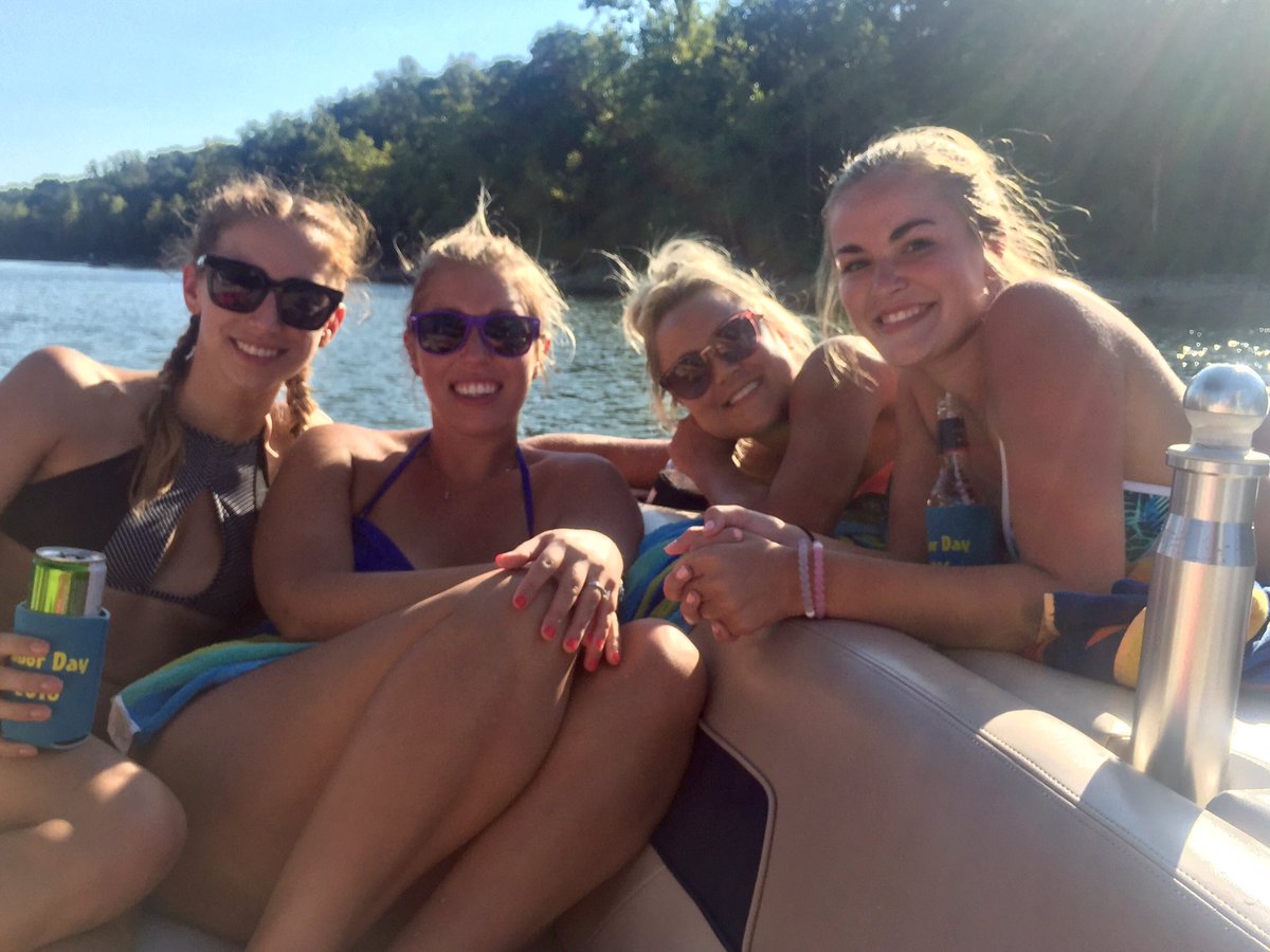 EricaE_32's tweet photo. Lovin'Life... https://t.co/QeyKs4848K