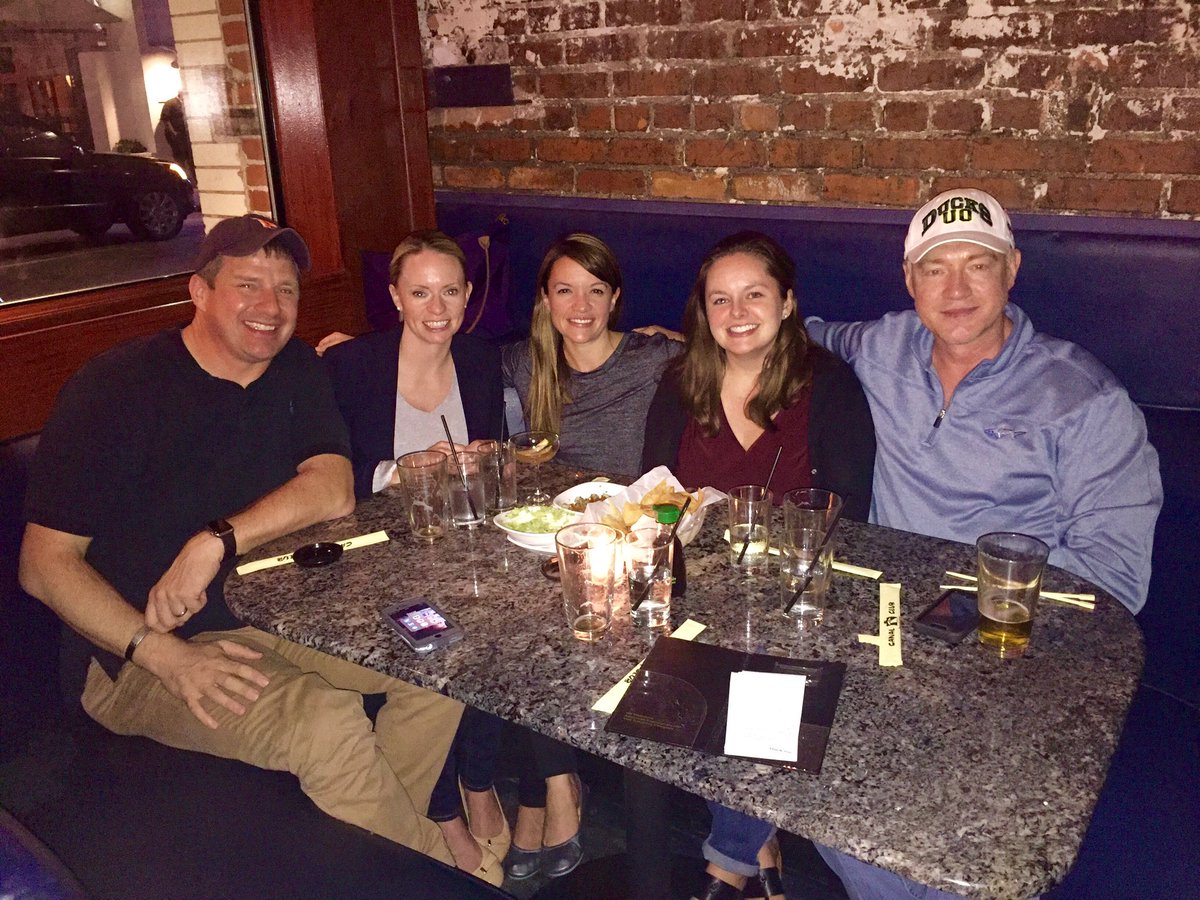 JessLockhart43's tweet photo. Prepping for class tomorrow with libations! #PepperdineEDOL #LeadershipDocs #FabCohort https://t.co/NwiCsOybyP
