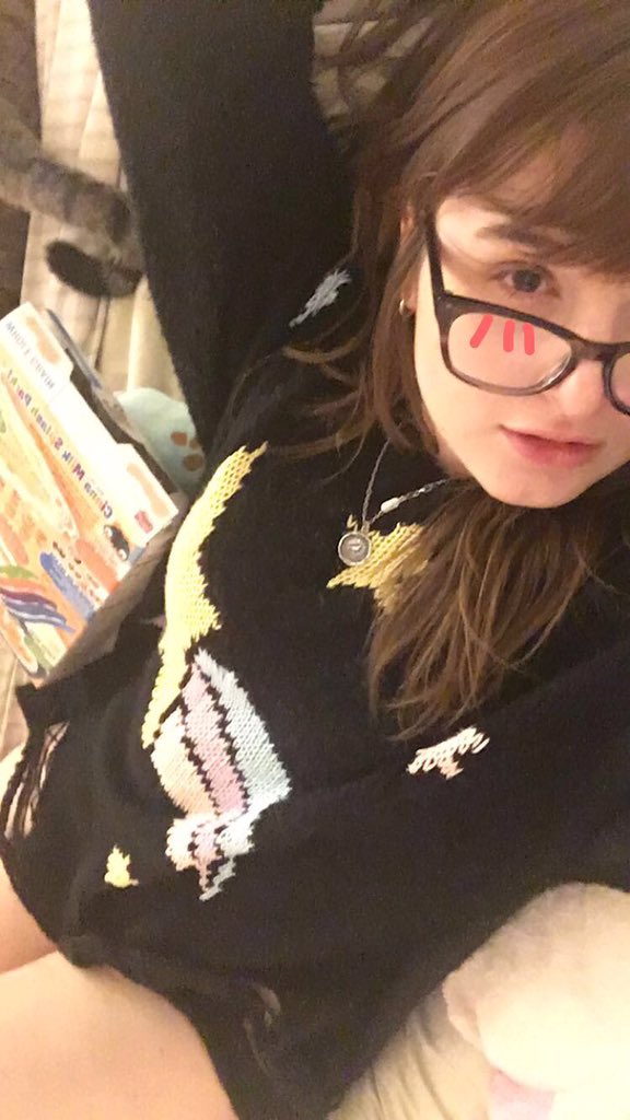 lbrav017's tweet image. #WCW @bunnybattleaxe just look at her. And she's intelligent and talented. Such an amazing waifu