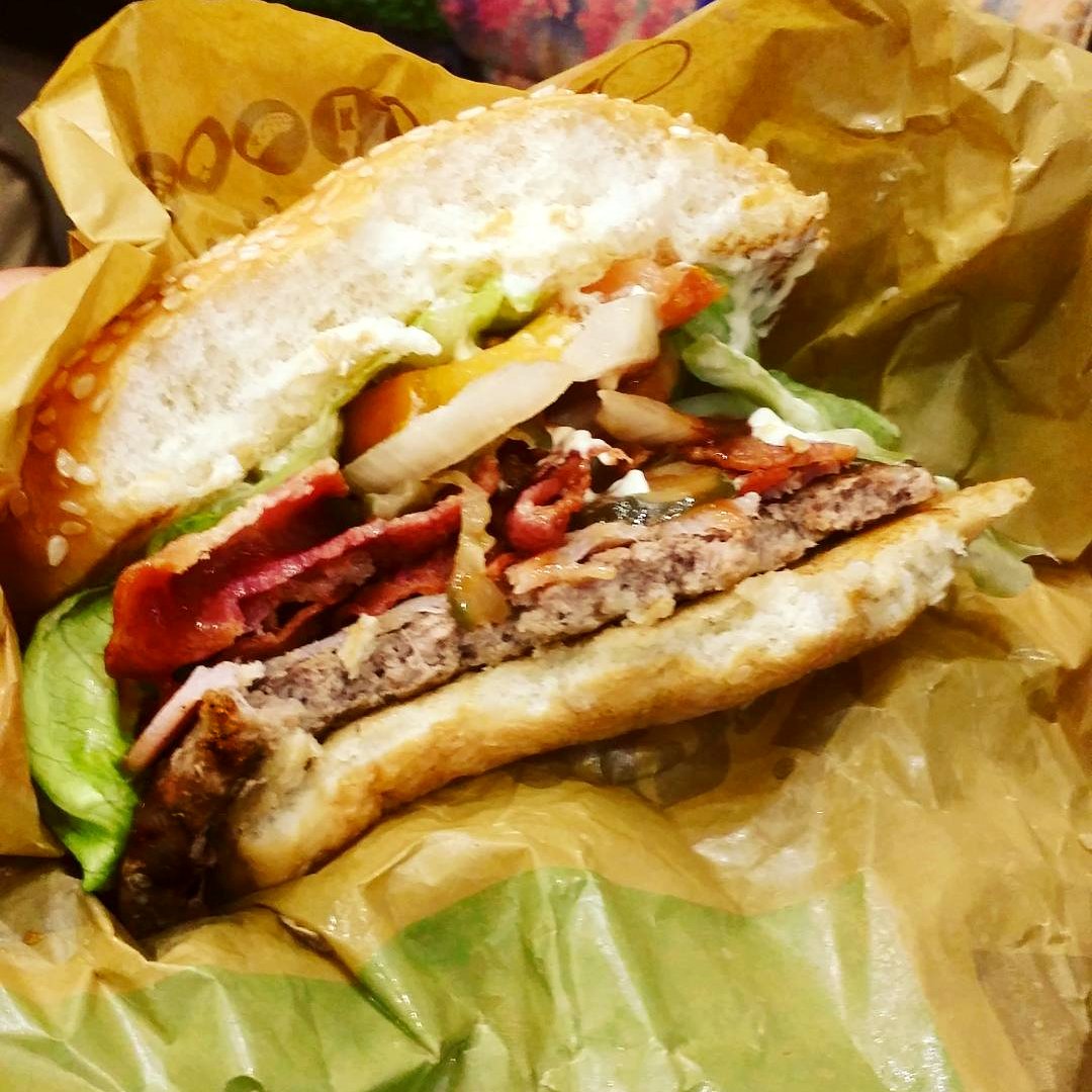 burgerkingph's tweet photo. Layer over layer of your favorite meats, made especially to feed the beast in you! Bite into the #MeatBeast now! 😋 https://t.co/DKzyhUHUnm