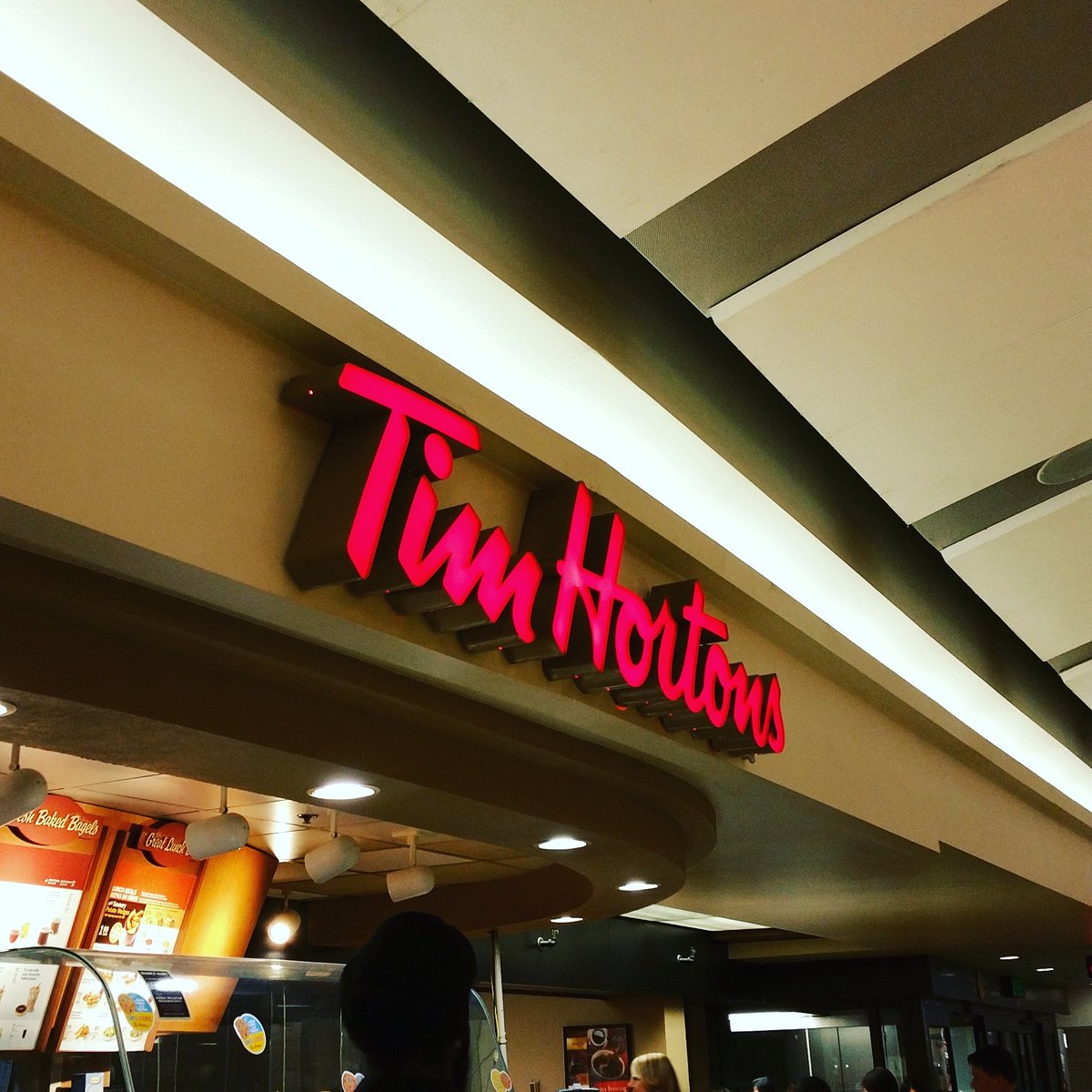 EventTechNomad's tweet photo. Made it to #Calgary - first stop @TimHortons! #timbits https://t.co/prO5Zom6yp