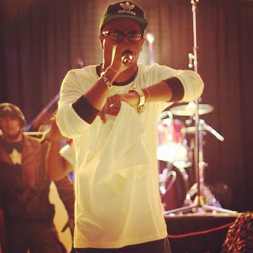 djdmd's tweet photo. #MR258 performing #25Bibles in my
hometown PATX for the 1st time. #tbt
Get w me: https://t.co/RTD5of4jqg π https://t.co/0l9MacvXQ5