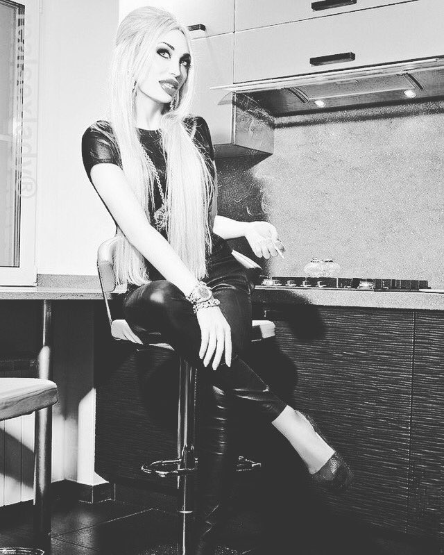 Moskvadagi transseksual klublar Moskvadagi transseksual klublar