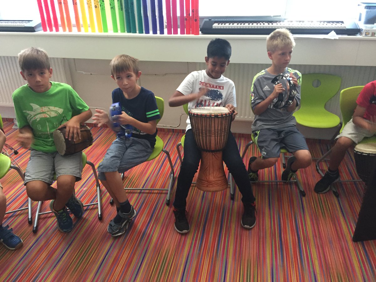 PAatPBIS's tweet image. Year 5 are enjoying the new djembe drums and playing tricky cyclic patterns! #PBSlearning @PBSPrimaryK @PBSchoolCZ