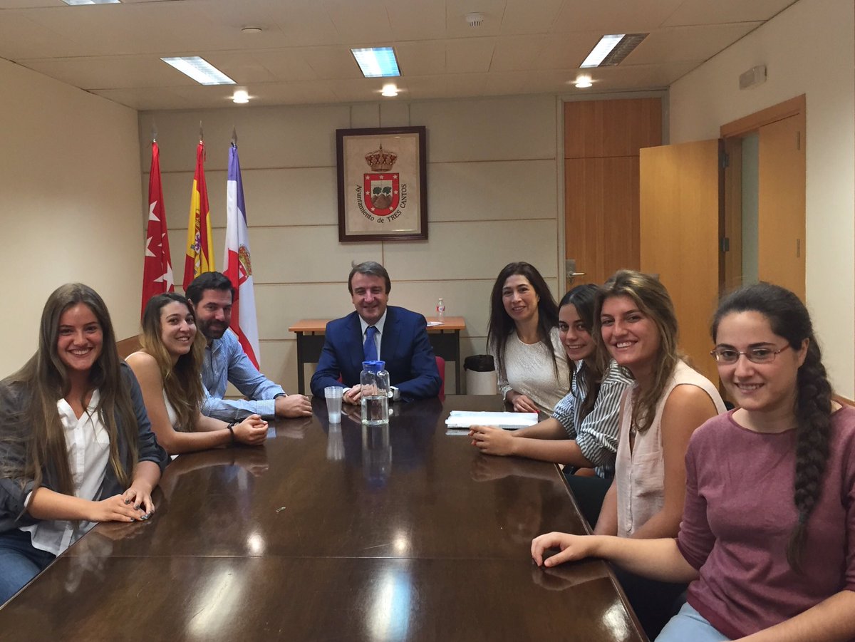 jmorenogarcia's tweet photo. Damos la bienvenida al nuevo Club Deportivo Internacional Voley 3C de #TresCantos crecemos en deporte. https://t.co/NFX9ykbauk