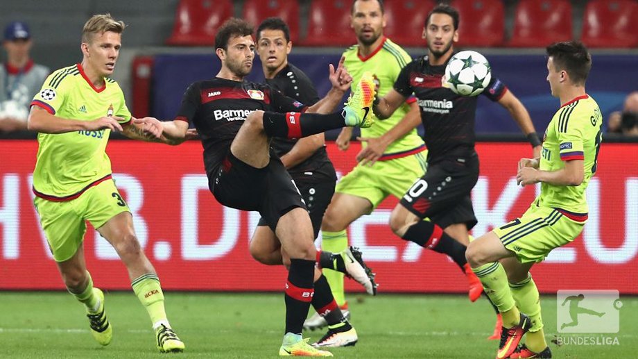 Bundesliga_EN's tweet photo. How far can @bayer04_en go in the #UCL? #B04 held 2-2 by @PFCCSKA_en.
The #B04CSKA report 👉https://t.co/9W4msoqBjZ https://t.co/w34NdQz8er