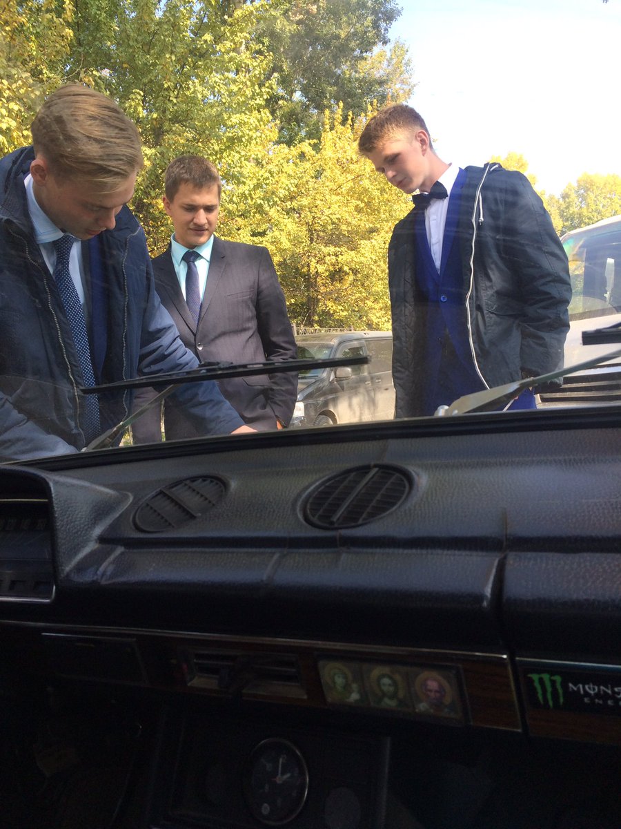 anastass_is's tweet photo. Там,за стеклом,своя атмосфера https://t.co/EB8ujRlNfz