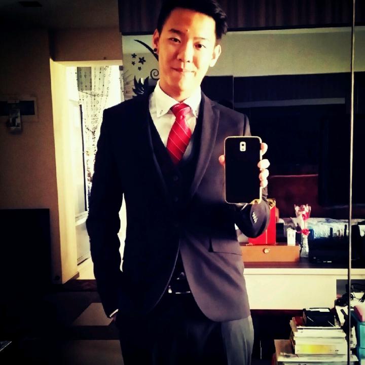 AlvinJoonKiat's tweet photo. Join my LIVE > Mr.Simple on #BIGOLIVE. https://t.co/9DrjTFEcLR https://t.co/OfRQUZSpp6