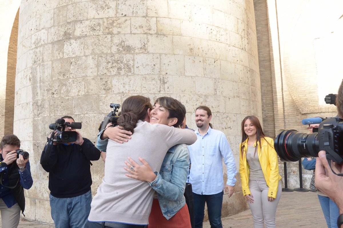 PabloIglesias's tweet photo. Orgulloso de que @violetbarba sea la primera mujer en presidir las Cortes de Aragón. La institución, para la gente https://t.co/ZWBElbyGAw