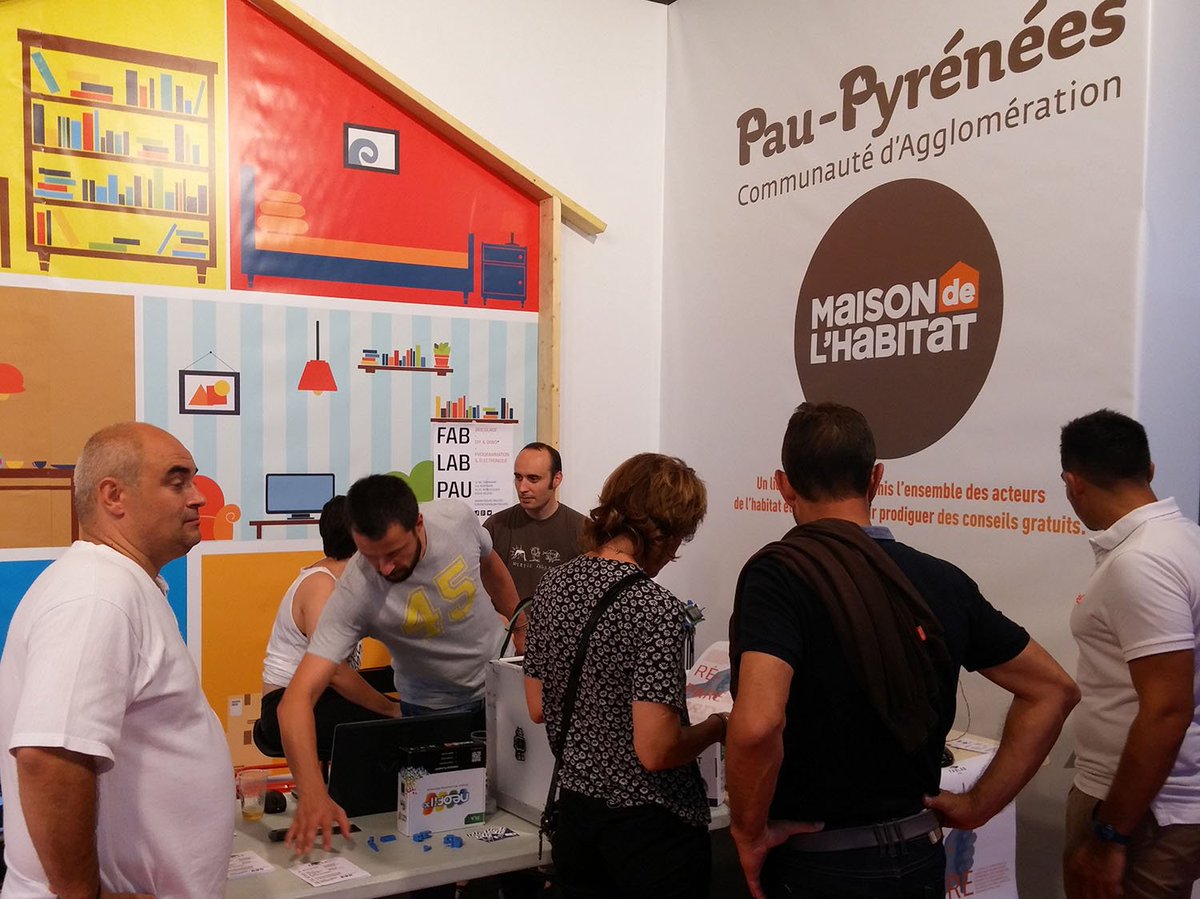 fablabpau's tweet photo. Ce soir 18h-21h @fablabpau à la Foire expo, Hall Aspe, espace de l'Agglo @Ville_Pau présente les Répare Party, etc https://t.co/7iAhlUn6qG