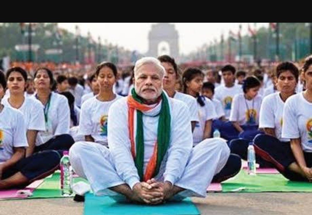 YogaMat4's tweet photo. Omg I am so much in demand mann!! so proud of myself!!😆🤗😉 #followmefollowback https://t.co/khmTo8WWfz