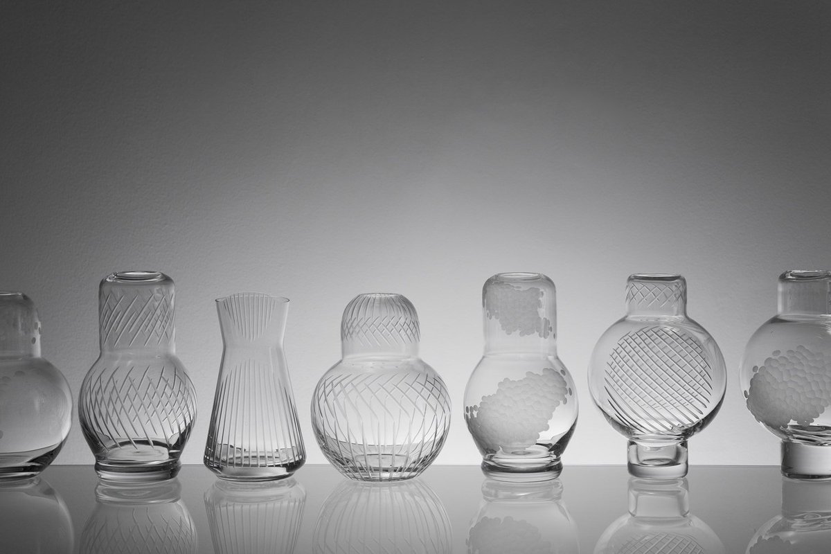 frankbrosdesign's tweet photo. Home is where the art is. Shop 'Honeycomb' and ' Cut' vases by #TomasKral for #PCMDesign now #WallpaperSTORE #Design https://t.co/sisjcKLBXh