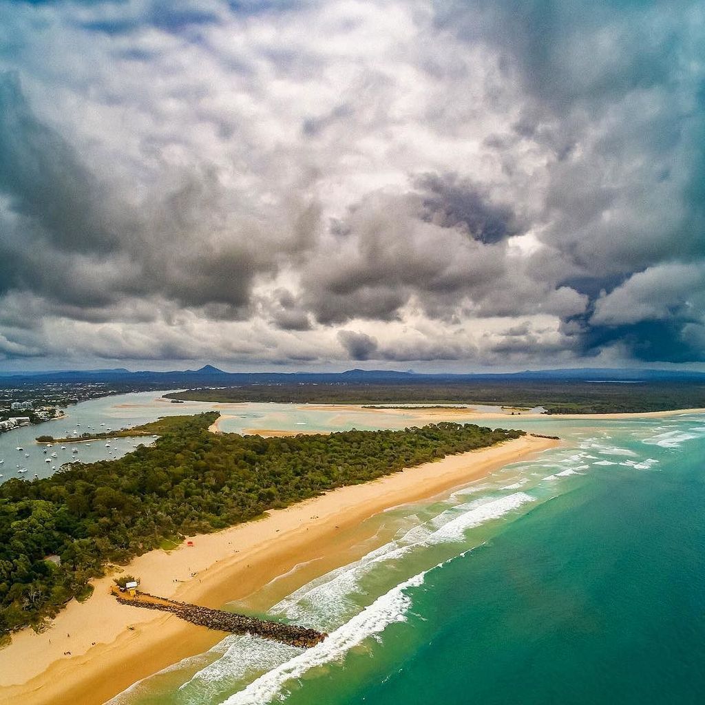frysteen's tweet photo. Even when #noosa weather is in a bad mood, it still looks amazing.
--------------
#visitno… https://t.co/ewcwA3TBsV https://t.co/mCUaktniRM
