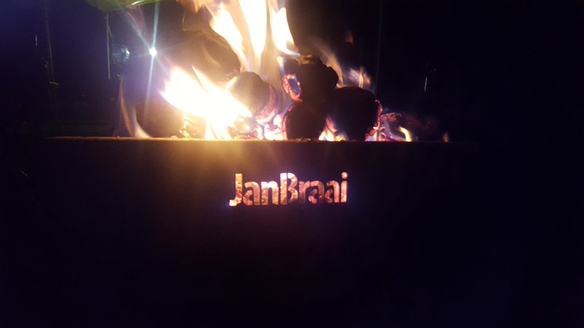 Ons braai die wit wax uit @Janbraai! Ons gaan nou braai!! <a href="/braaitour/">braaitour</a>