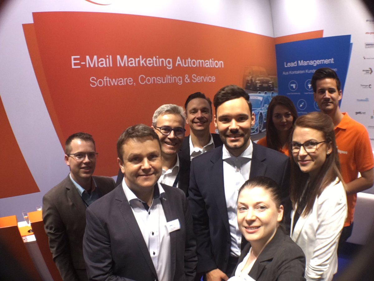 RobSchlesiger's tweet photo. Zweiter Tag auf der # dmexco, auf geht's! Freu mich auf gute Gespräche an unserem Stand F-012 #marketingautomation https://t.co/VJdLrW0rRR
