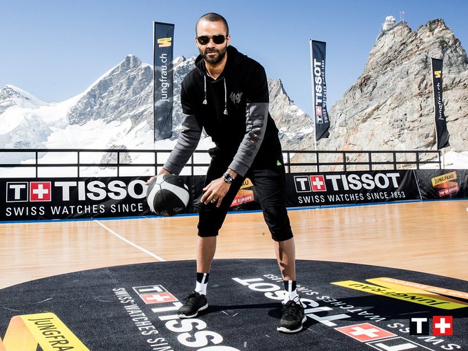 View image on Twitter