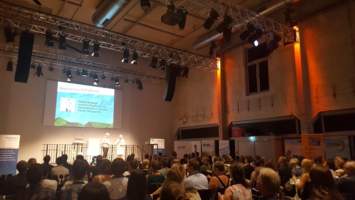 PhilippGaggl's tweet photo. #csrtag2016 jetzt gehts los! CSR Tag Österreich. https://t.co/XpuB9FiJck