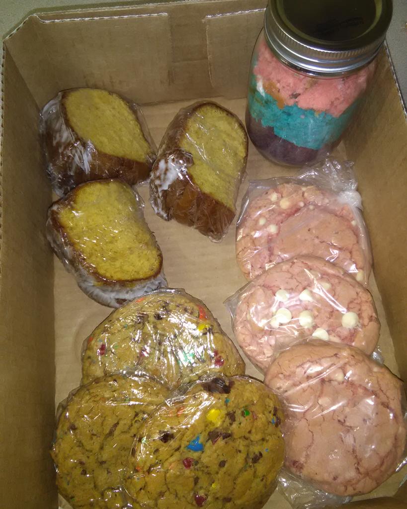 KrysDaHustla's tweet photo. Got my weed edibles, no buss up! https://t.co/jbCVtWKF68