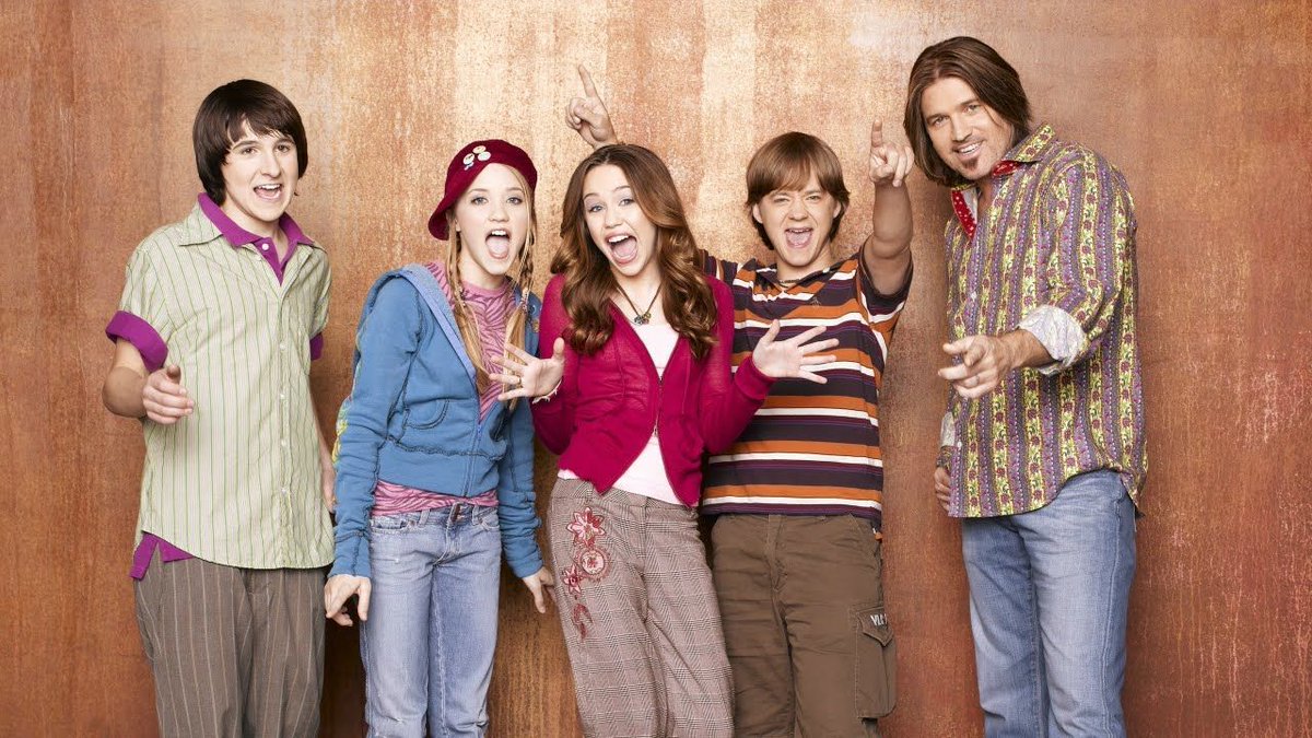 seventeen's tweet photo. It's been 10 years since Hannah Montana premiered – Are you still an expert?  https://t.co/znYrkR4fvd https://t.co/8I84io5JEu