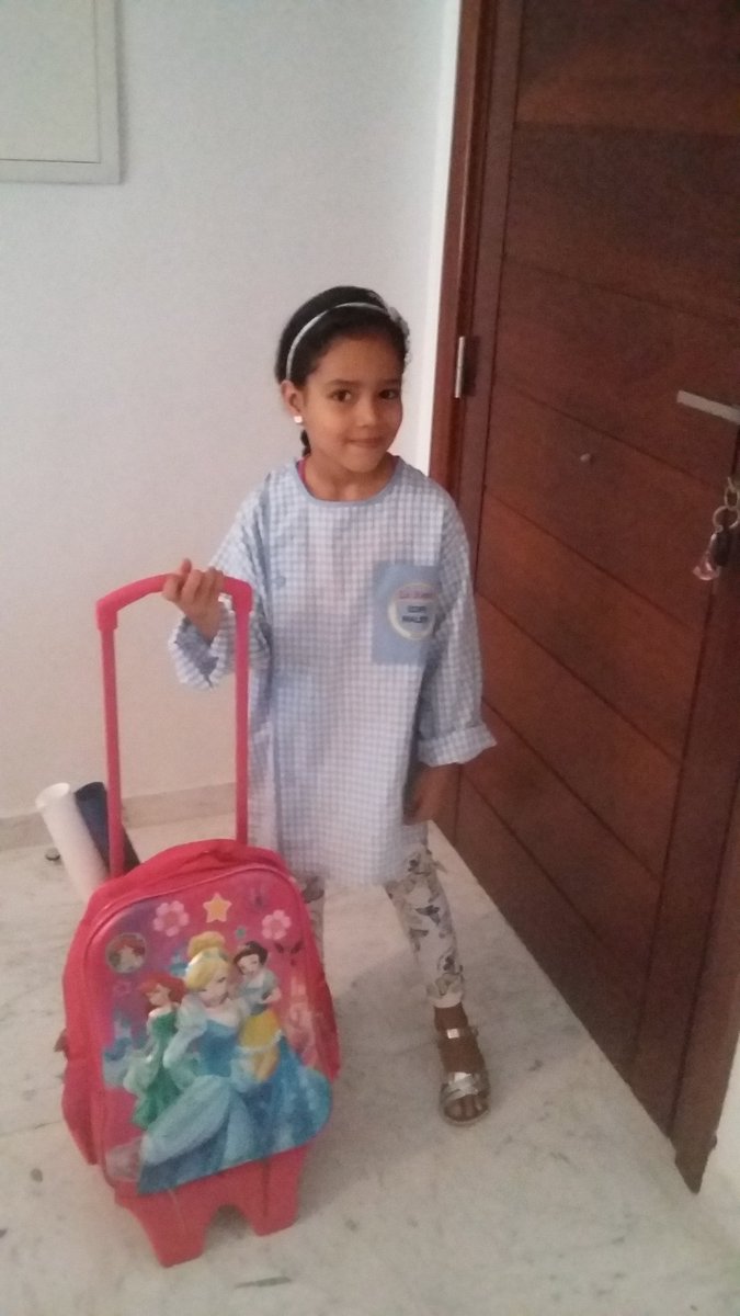 Intissar_Tunis's tweet photo. Today is #schoolback 🙈😢🎒😃 https://t.co/CoJLHgwhvl