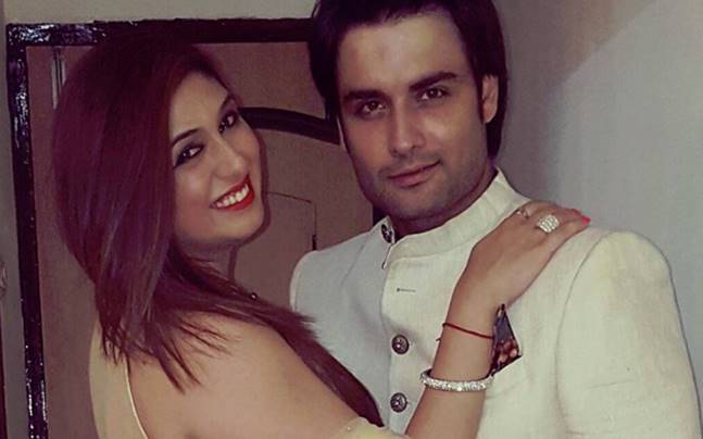KalbhiTrending's tweet photo. #VivianDsena- #VahbizDorabjee Split after Three-Year Marriage
see more:https://t.co/I0nWaOwu6w https://t.co/G2UMfZBAzn