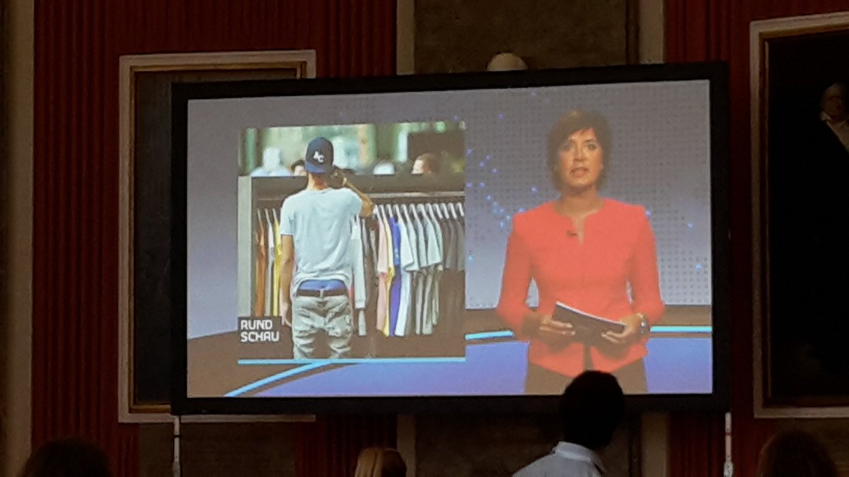 Eröffnung des #Zukunftskongress in München mit Nachrichten aus dem Jahr 2030! #cognitive #IBM #BMZ