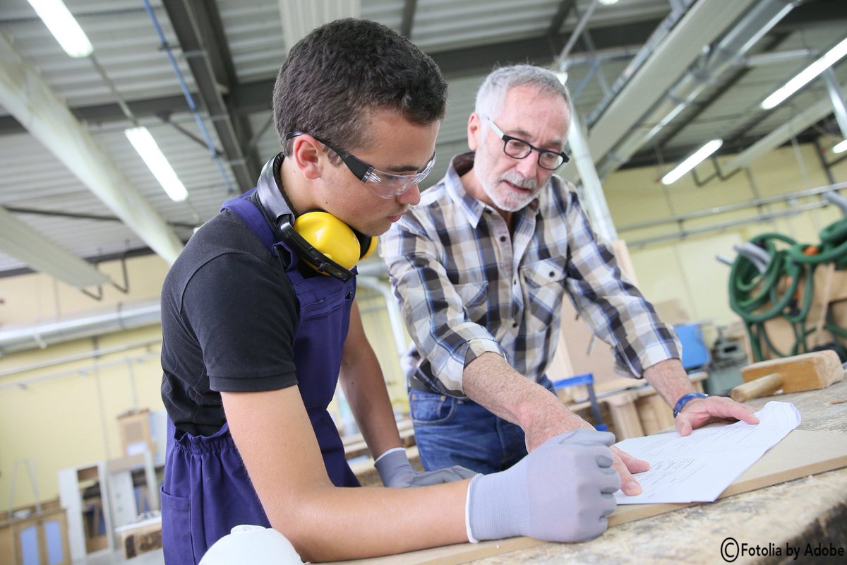 Fiteconews's tweet photo. Contrat d’apprentissage, de nombreux avantages ! Un nouvel article sur le blog FITECO :  https://t.co/OmJ34XS7oA https://t.co/5feIDIdMF2