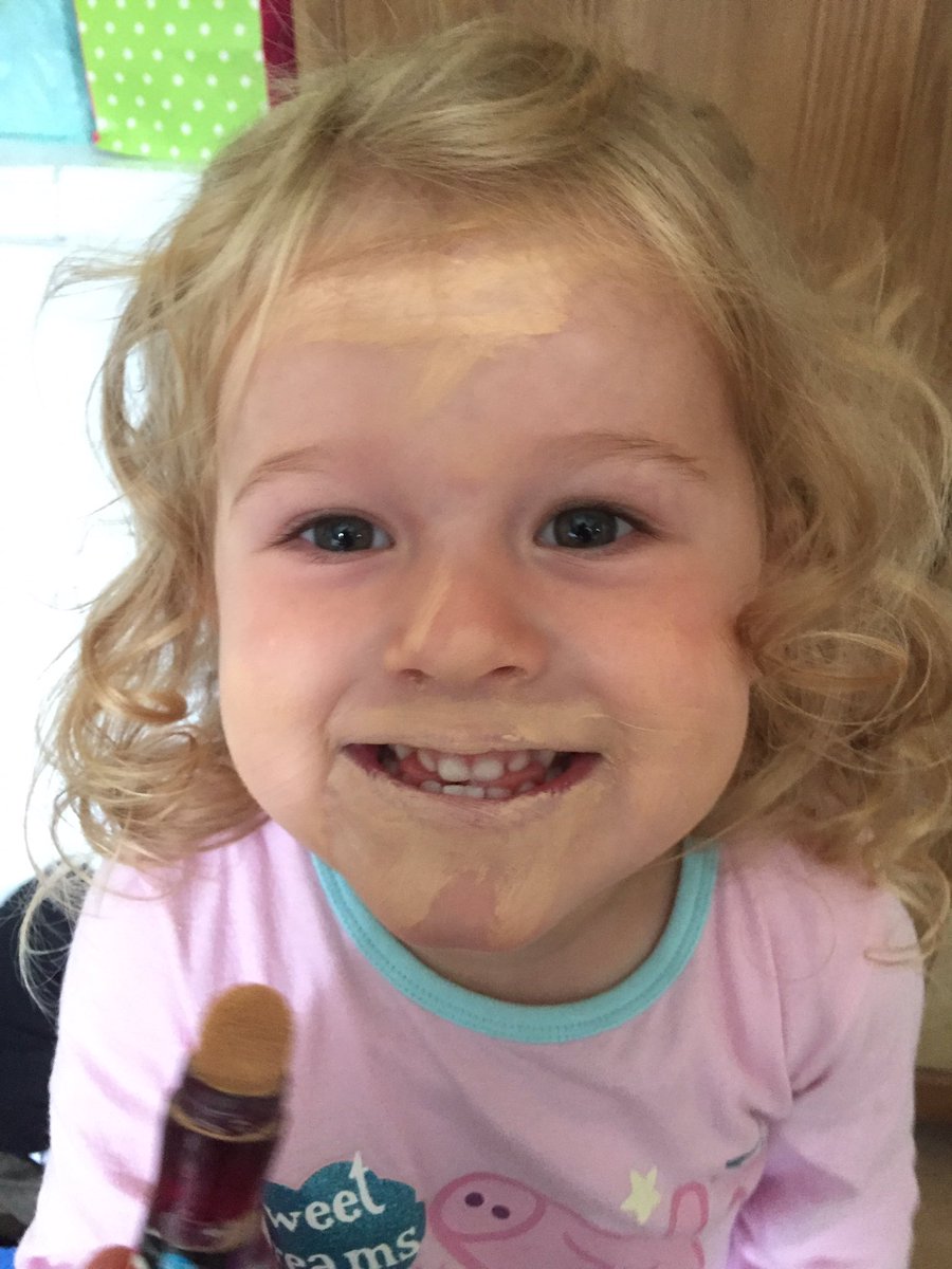 damoshaw1's tweet photo. #SDinBrighton2016 new face of  #rimmel Missing my baby @home with nanny https://t.co/Fsurviu5UN