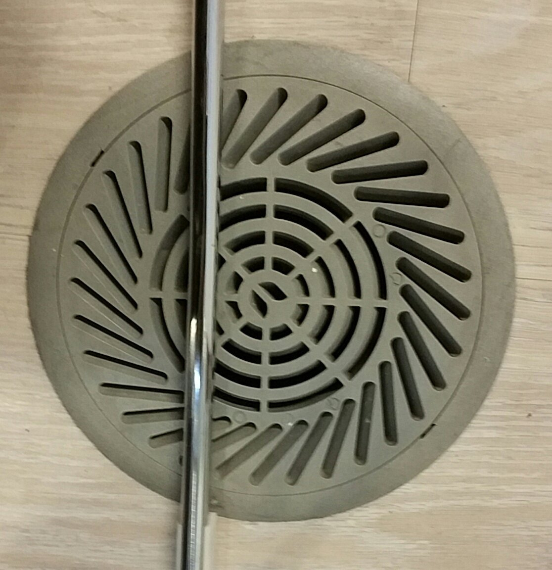 stroody_com's tweet image. In-floor air-con!!!! Nice! (1st time for everything!) Beautiful, modern venue here @PivotalLabs for #GoLangSyd !