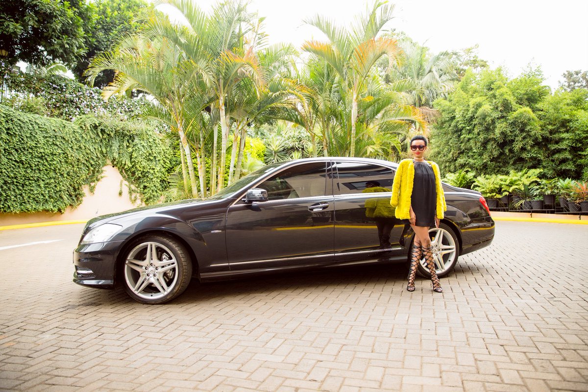 FirstCCars's tweet photo. #Celebrityprofiles with @huddahthebosschick
#Mercedes #sclass #amg https://t.co/KIZeC5IlzM