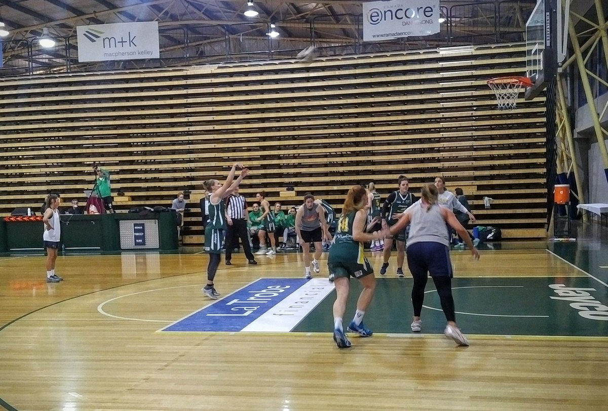 rpjward's tweet photo. Rangers on top against a pretty strong #SEABL16 side. Great to see Nat Novosel back in Rangers colours too! #WNBL17 https://t.co/g6GYun85IJ