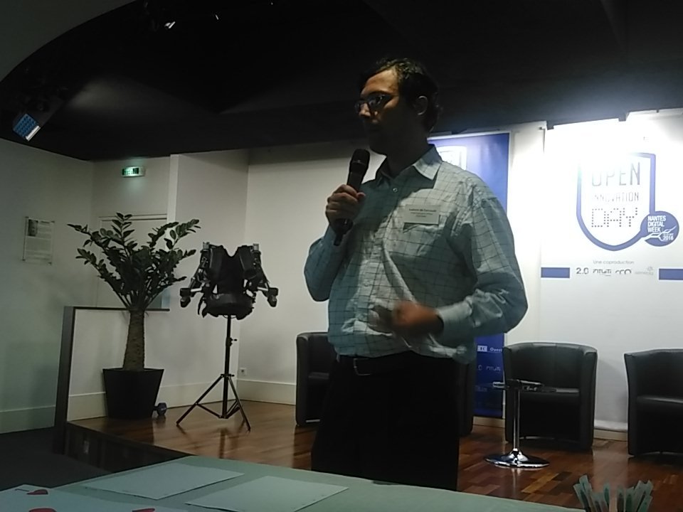 Dinersdunsoir's tweet photo. Lancement de la séance de pitch avec SpeachMe_EMEA Optinvent Digitemis ! #OpenInnovDay https://t.co/YPTOm2HOXD
