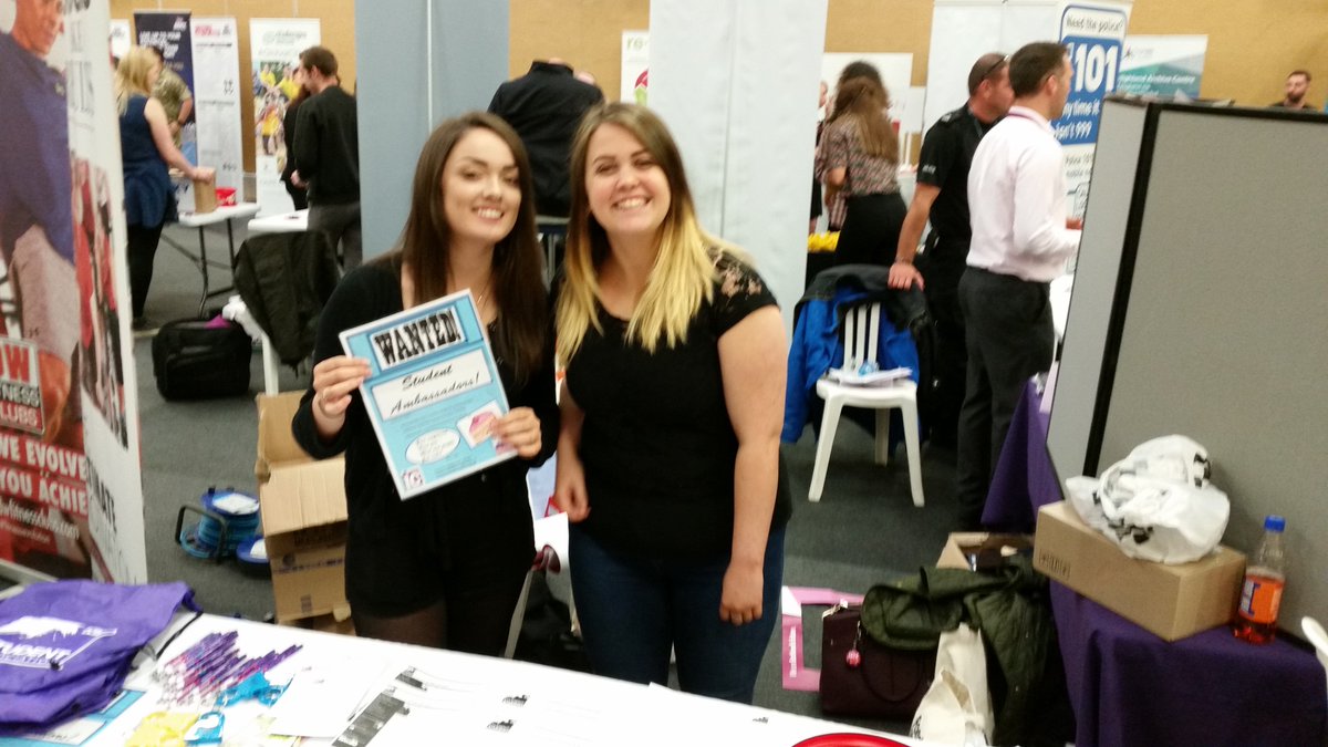ICStudentEngage's tweet photo. What a day @ic_uhi yesterday for #ICFRESHERS great work from our Student Ambassadors! @tweetICSA https://t.co/kW3SNRmoMx