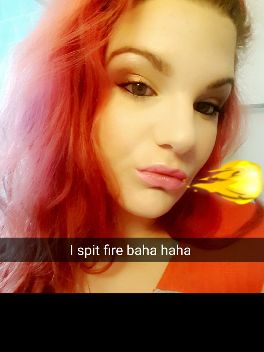 BumblebeeDannie's tweet photo. Baha haha https://t.co/Mki7mN1rPK