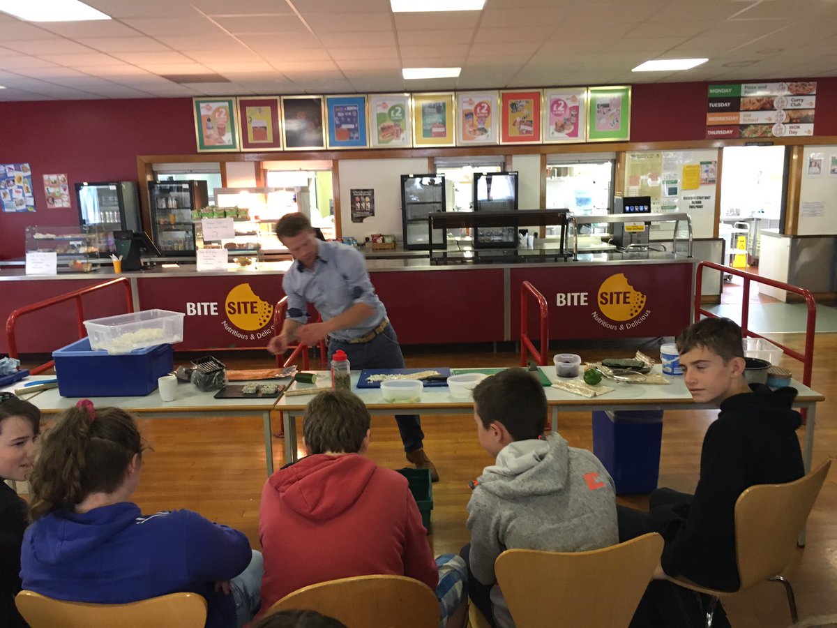 Fantastic day <a href="/PenicuikHS/">Penicuik High School</a> Big Day 2016 #PRIDE