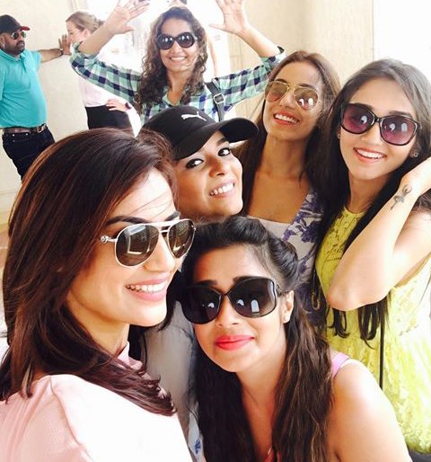 MarinatingF's tweet photo. #DesiExplorersYASIsland #marinatingfilms #DesiExplorers #marinatingfilmsyoutube https://t.co/poUPrpT2W9