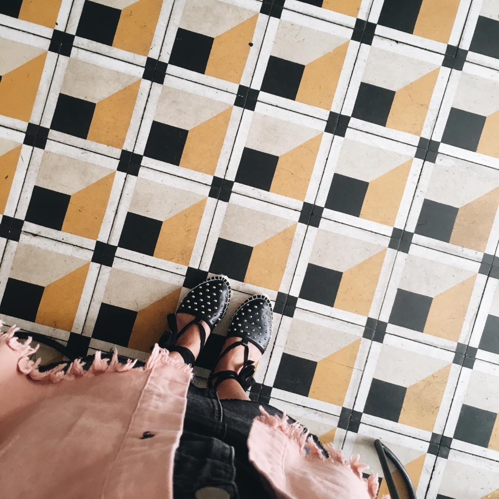 ASOS_Astrid's tweet photo. Le ptit look d'hier et ma frange plus courte  💁🏼

https://t.co/cBDR3zub93
https://t.co/4b5qxkJOGS https://t.co/yk3TufKajk