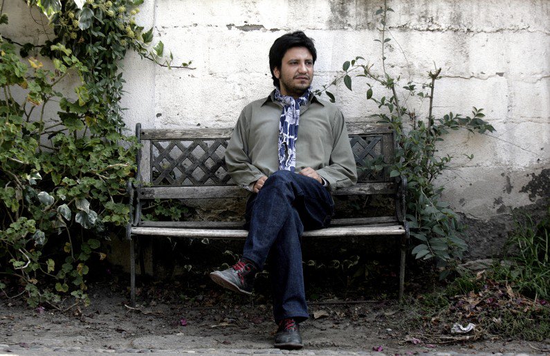 edizioniSUR's tweet photo. Di #Rispostamultipla, Cile e poesia: un’intervista di @Rebecca_Schiff ad Alejandro #Zambra.

https://t.co/cwZicfFDmC https://t.co/gFki4KC3C8