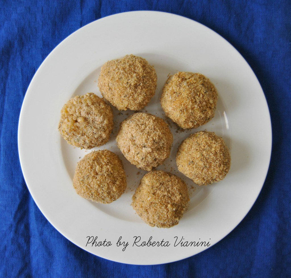 madamaRobe's tweet photo. Palle di riso integrale con zucca e olive nere – Whole rice balls with pumpkin and olives https://t.co/Nbu80yep8m https://t.co/bEcGg5MfVD