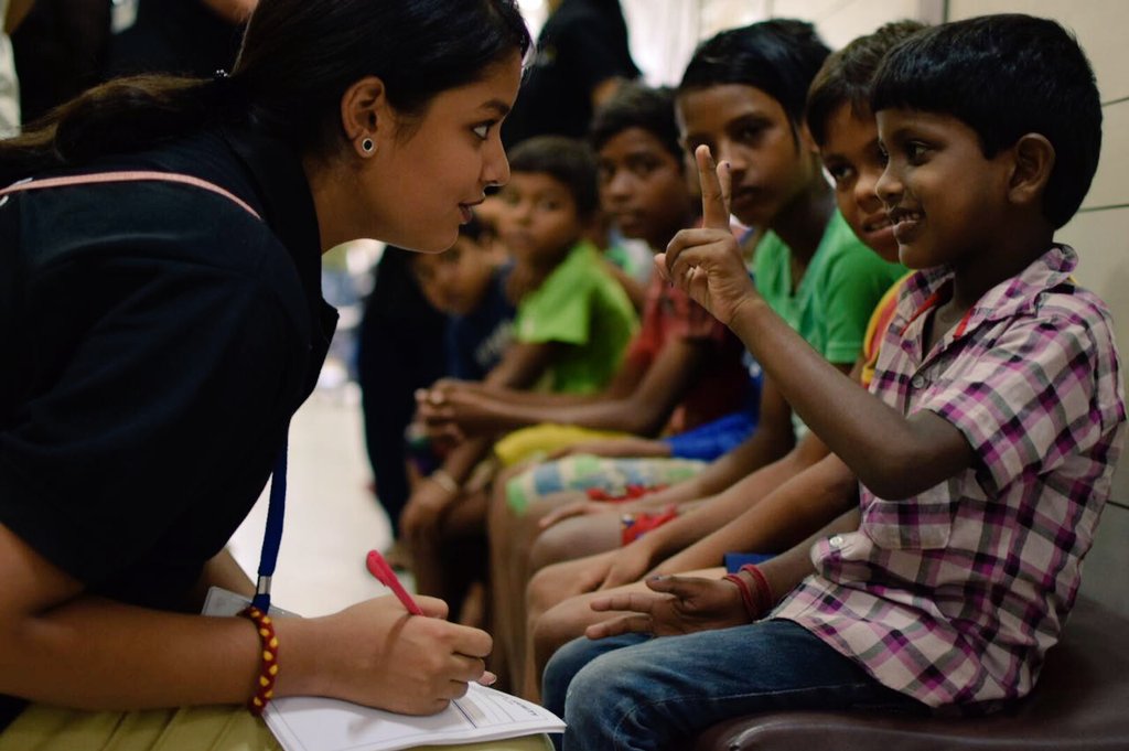 niki_saraf's tweet photo. Sometimes, a single moment encapsulates a billion years ❤
@Yahvi_NGO
#bliss
#ngogoals
#proud
#spreadingsmiles https://t.co/ncfrQqmsPL