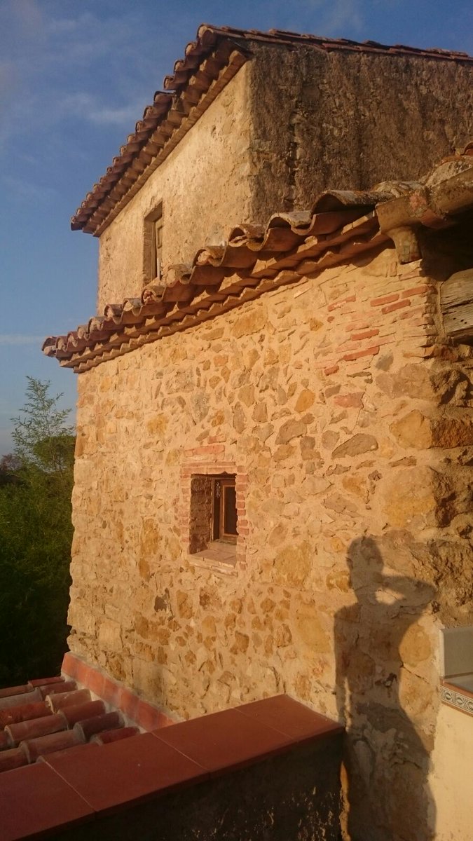 We got invited by <a href="/pandorahub/">PANDORAHUB</a> to a popup #workation at the Costa Brava - so impressed that we share some pictures