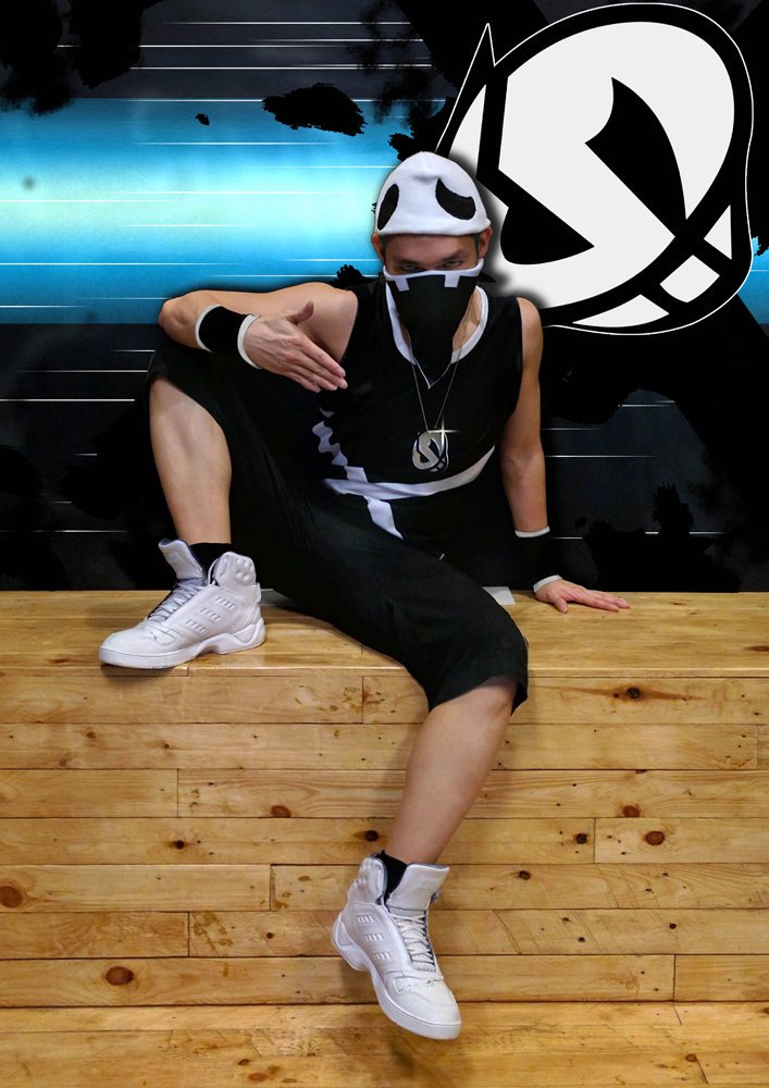 Junichi_Masuda's tweet photo. Cool! RT @splgum: I really looove the Team Skull Grunts.
...and so I decided to be one~ X3

#PokemonSunMoon
@Pokemon https://t.co/U9fgA2MGIn