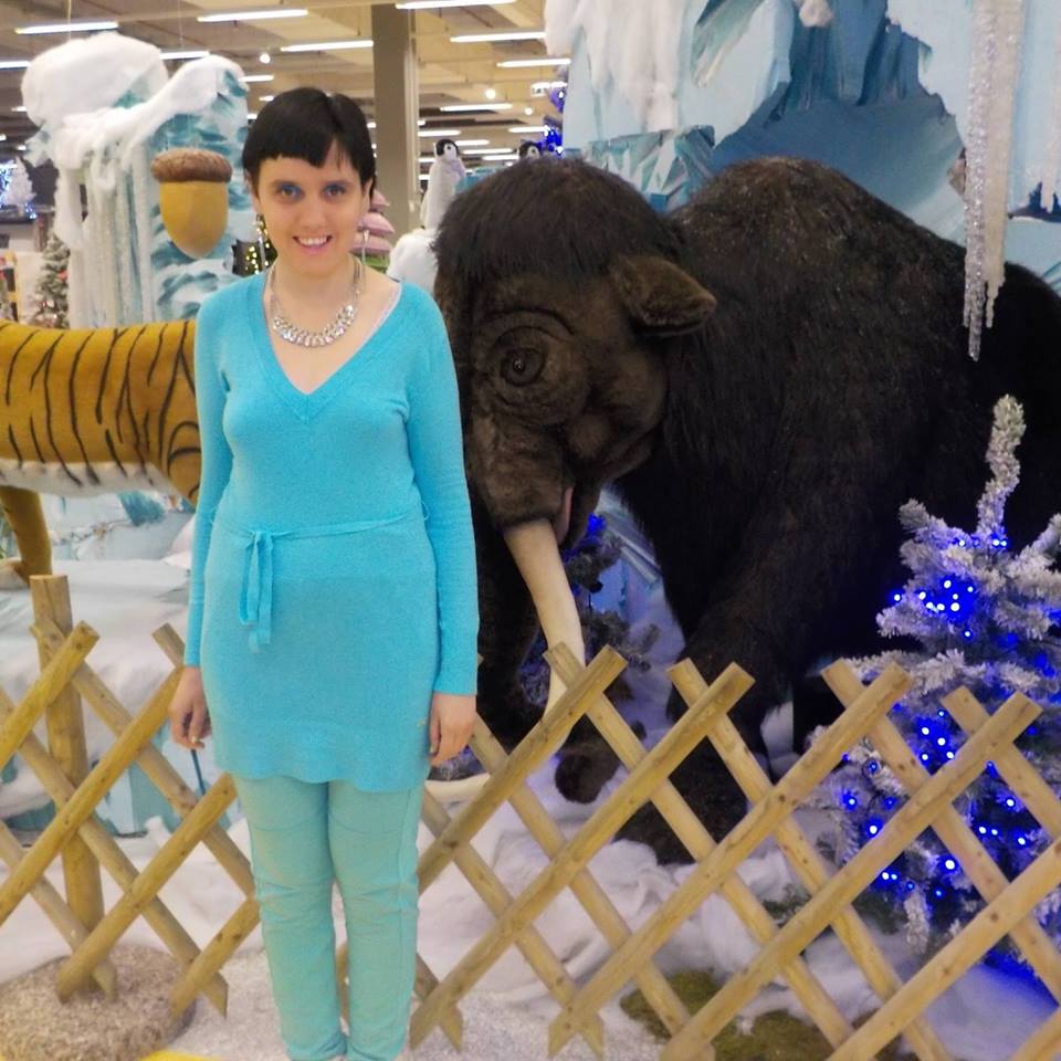 escastrology's tweet photo. the signs as daniela from slovenia

taurus ♉ – blue blouse with blue trousers https://t.co/6uypw4kRU4