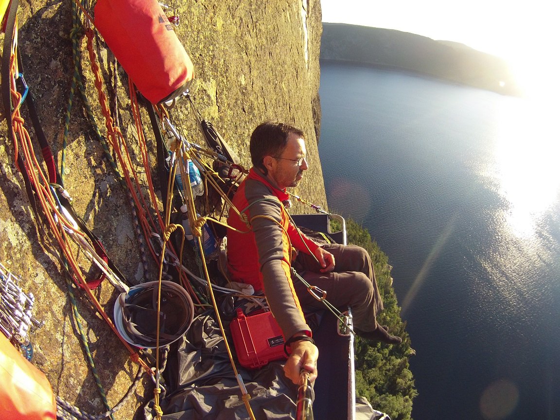 AlpineClubTO's tweet image. Read about ACC Toronto member Andre Fortin and his climb up Cap Trinite's Les Grand Galets ow.ly/JIHY304fkFX