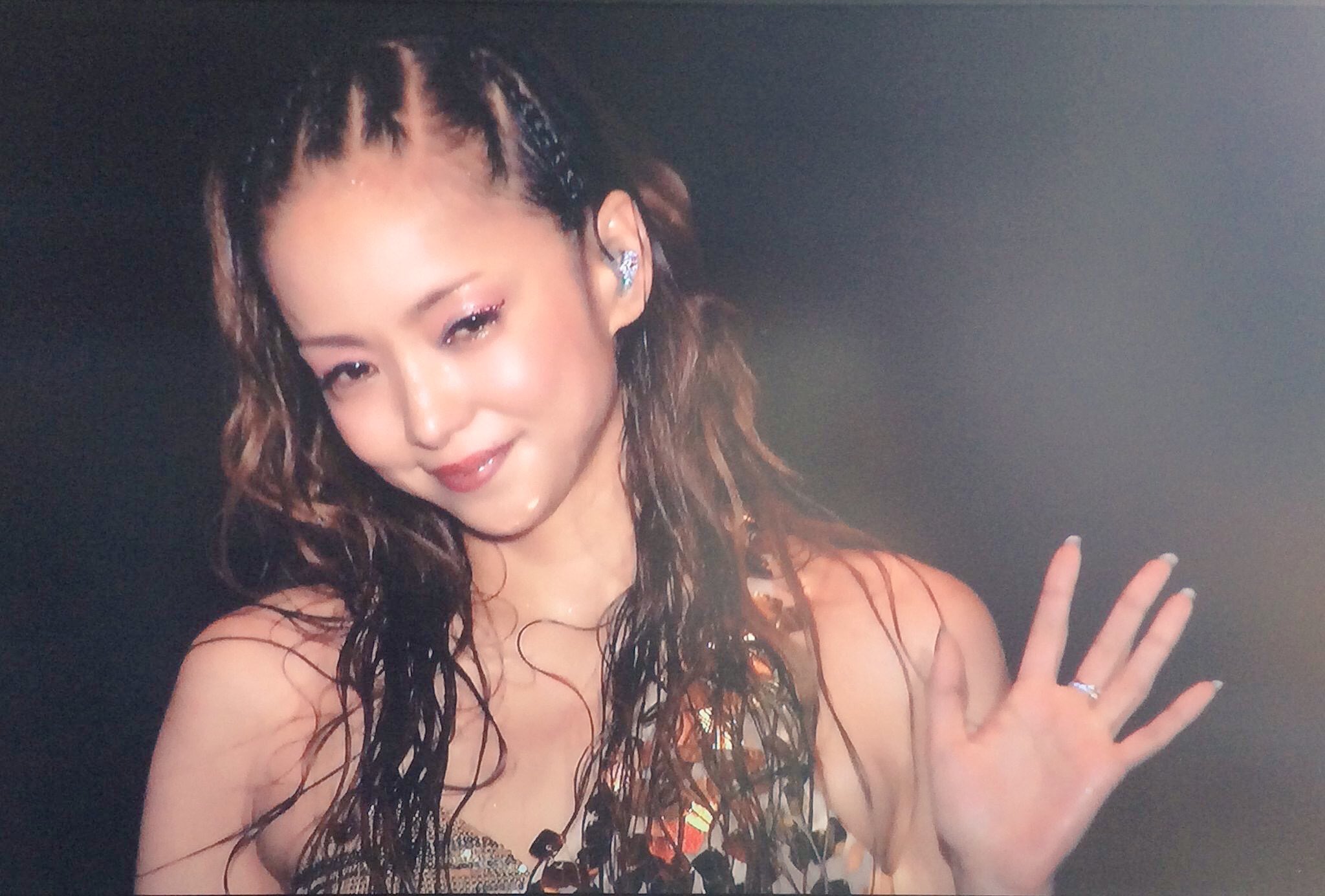 ちぃーろ 安室ちゃんだいすき かっこいいし可愛いし美しいし 安室ちゃんは私の永遠の憧れです 安室奈美恵 安室ちゃん 9月16日 デビュー24周年 安室奈美恵デビュー24周年記念 T Co Jbu4o9c2xv Twitter